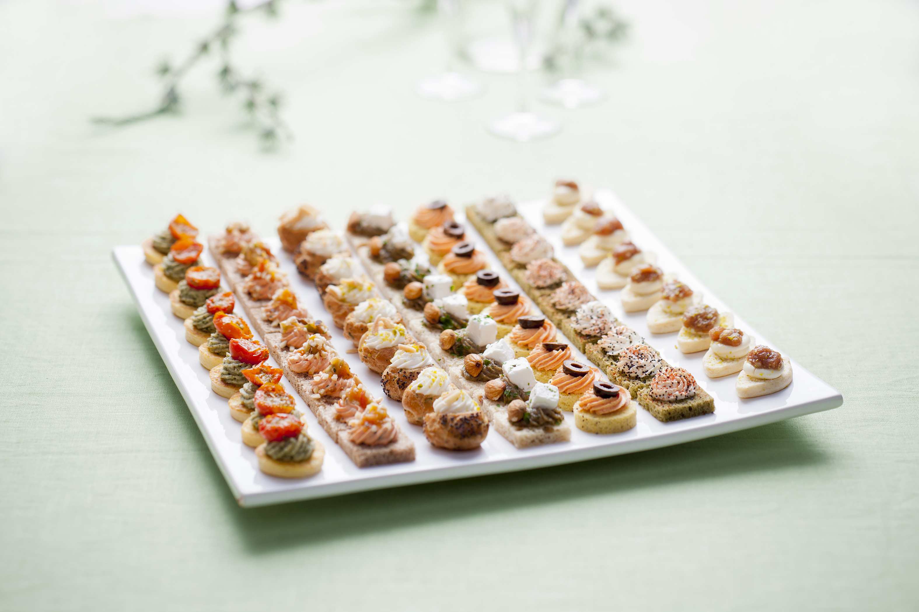 63 Provençal Bistro Canapés